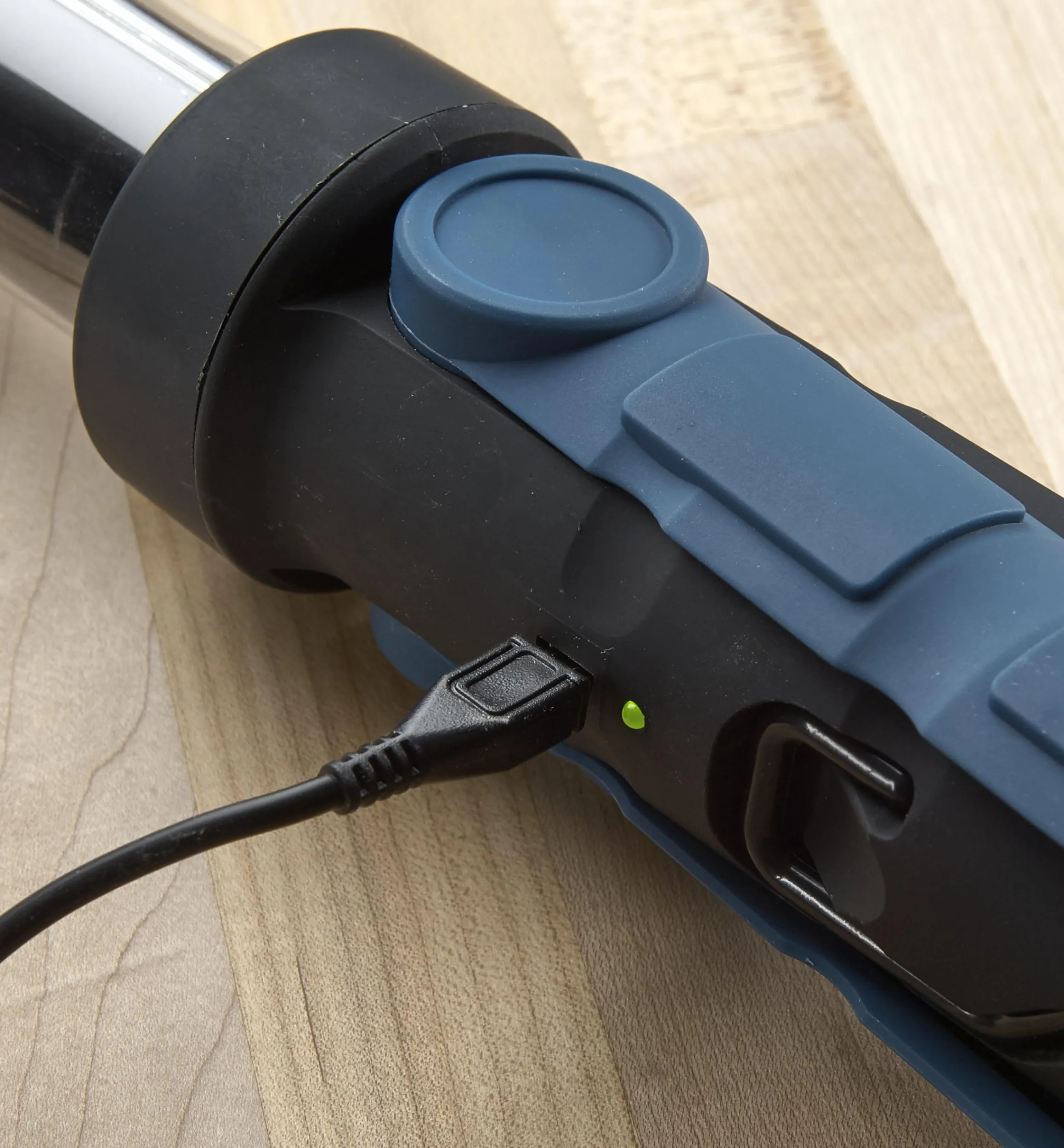 Lee Valley Lighting>Pair Of Multi-Function LED Tube Lights