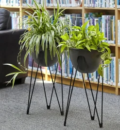 Lee Valley Container Gardening>Pair Of Self-Watering Tripod Planters