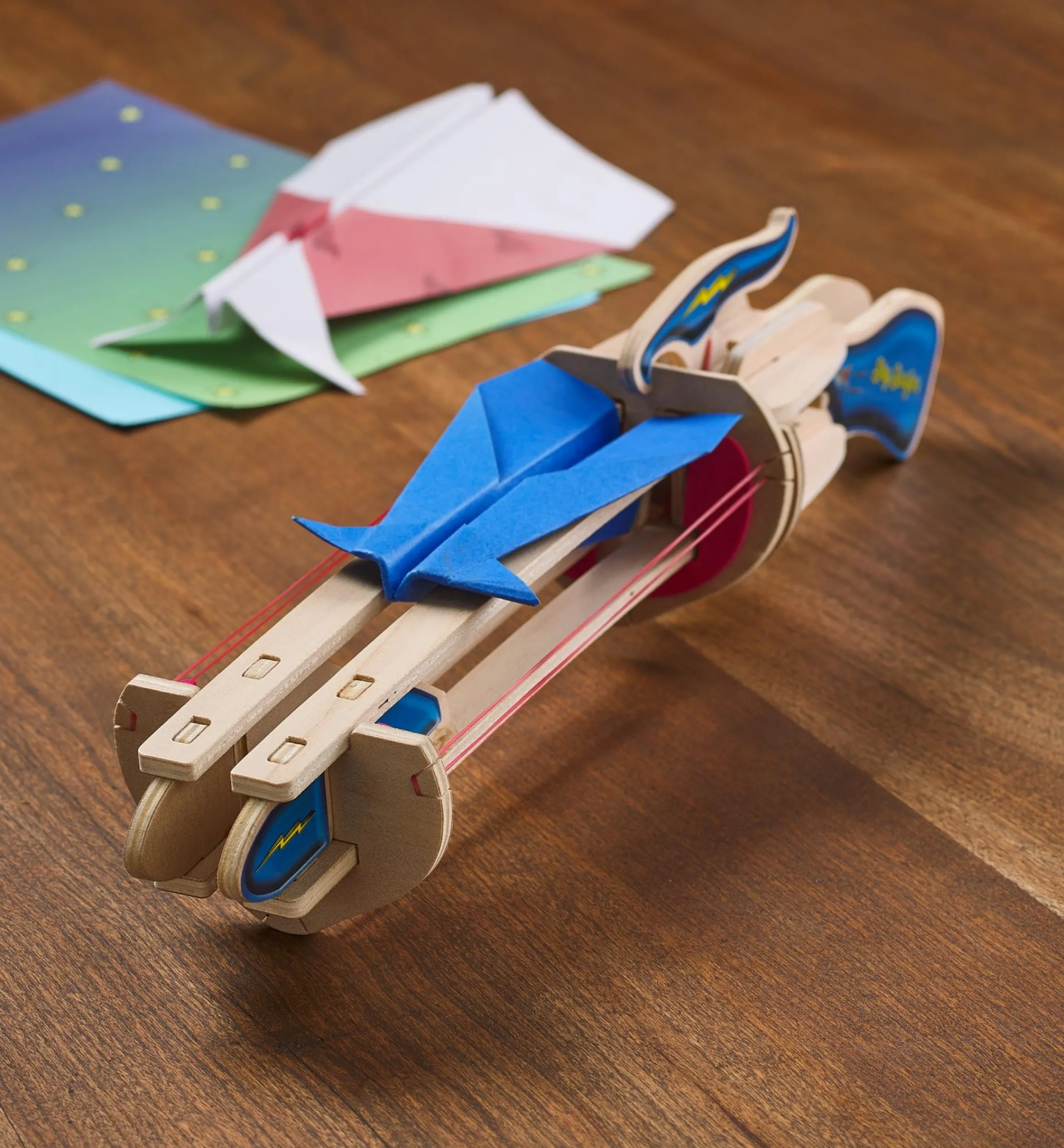 Lee Valley Toys & Games>Paper Airplane Launcher Kit
