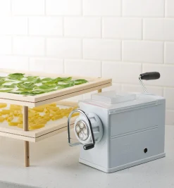 Lee Valley Pasta Making>Pasta-Making Set