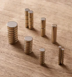 Lee Valley Magnets|Magnets>50-Piece Magnet Sampler