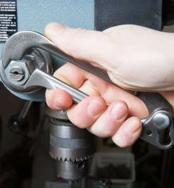 Lee Valley Hand Tools>Pocket Wrench