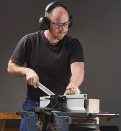 Lee Valley Safety Gear>ProHear Bluetooth Hearing Protection