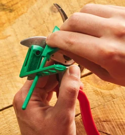 Lee Valley Tool Maintenance>Pruner Sharpener