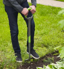 Lee Valley Lawn Care>Radius Ergonomic Stainless-Steel Edger