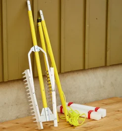 Lee Valley Weeding>Razer Rake