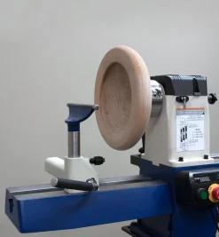 Lee Valley Power Tools>Rikon 12" × 16 1/2" Midi Lathe (70-150VSR)