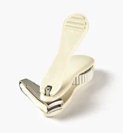 Lee Valley Personal Care>Rotary Fingernail Clipper