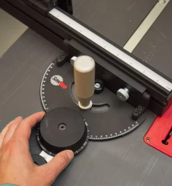 Lee Valley Power Tool Accessories>SawStop Revolution Miter Gauge