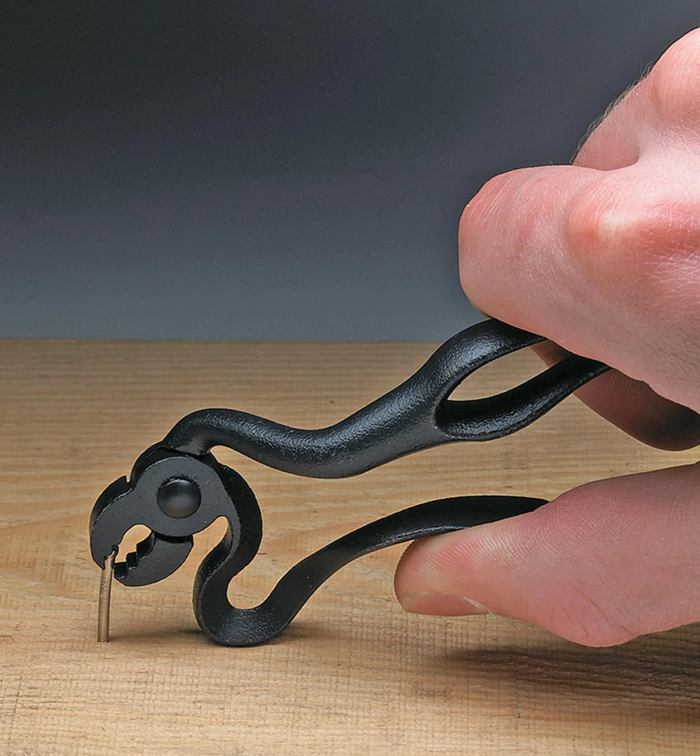 Lee Valley Hand Tools>Sidewinder Pliers