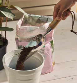 Lee Valley Indoor Gardening>Stainless-Steel Scoop