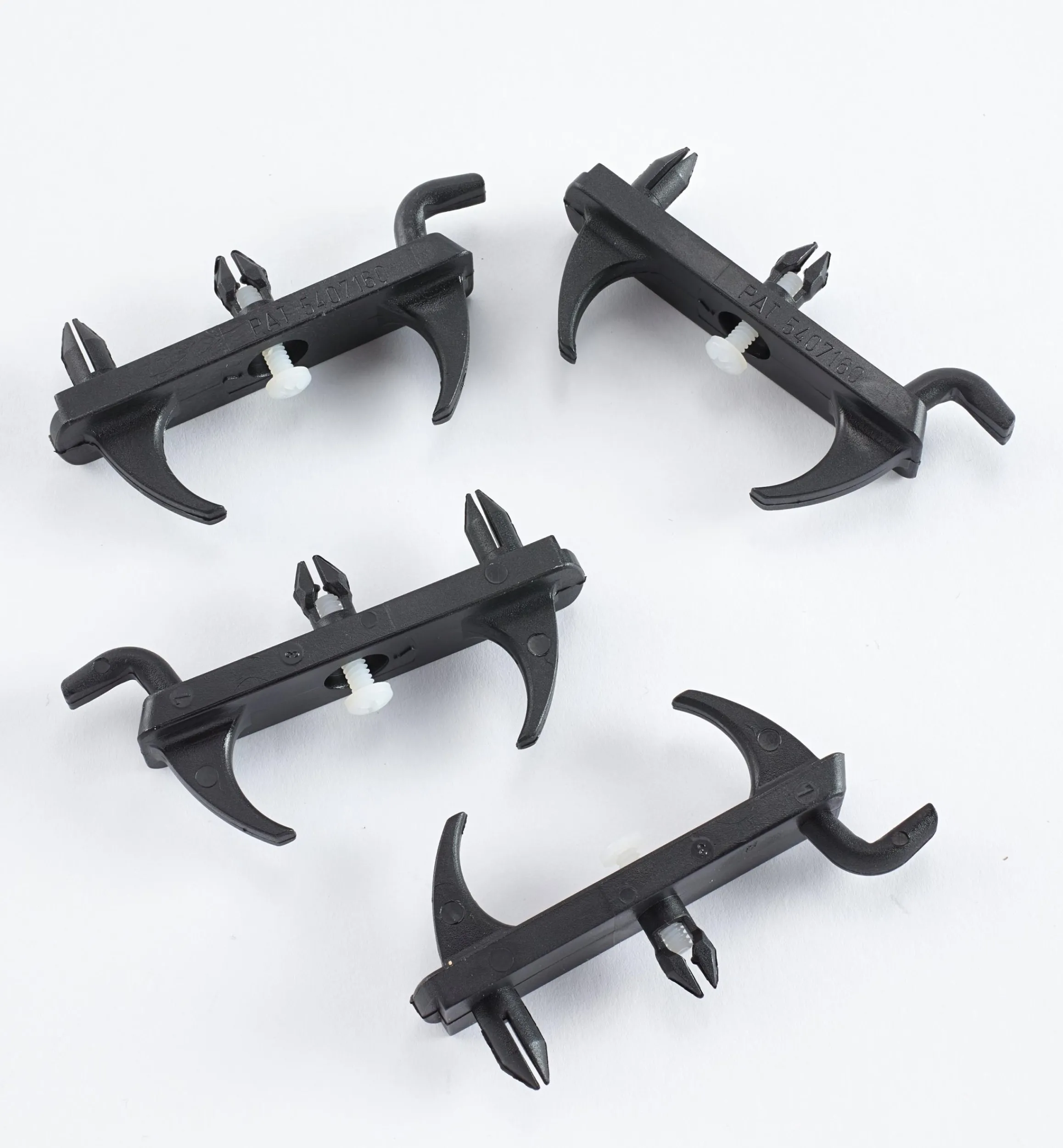 Lee Valley Hooks>Talon Pliers Holder