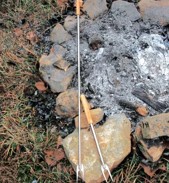 Lee Valley Outdoor Recreation>Telescoping Campfire Fork