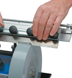 Lee Valley Sharpening>Tormek Planer Blade Attachment