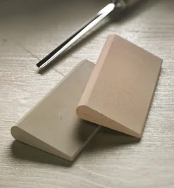 Lee Valley Sharpening>Traditional Water Slip Stones