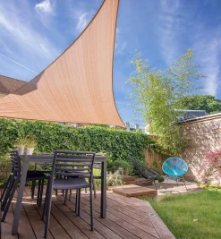 Lee Valley Sun Shades>Triangle Shade Sails