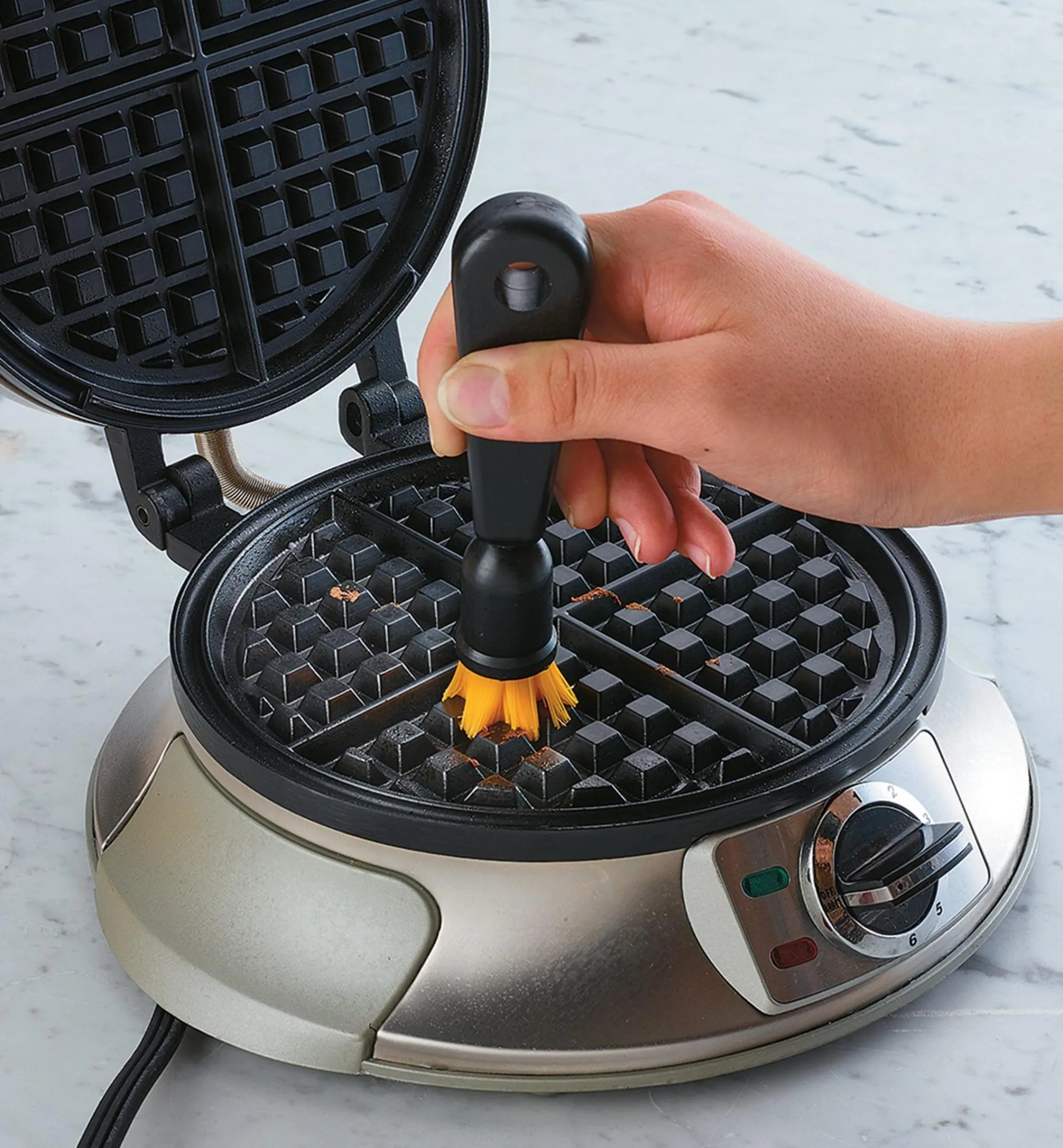 Lee Valley Cleaning>Two Kitchen Brushes