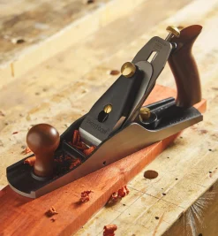 Lee Valley Planes>Veritas #5 1/4W Bench Plane
