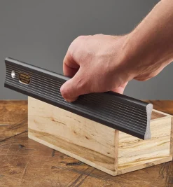 Lee Valley Marking & Measuring>Veritas Aluminum Straightedges