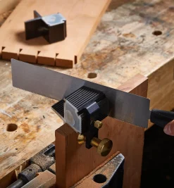 Lee Valley Saws>Veritas Dovetail Guide And Saw Set