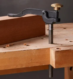 Lee Valley Workshop>Veritas Hold-Down