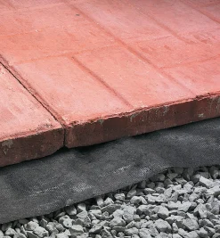 Lee Valley Weeding>Weed-Barrier Fabric