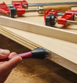 Lee Valley Supplies>Wide Silicone Glue Brush