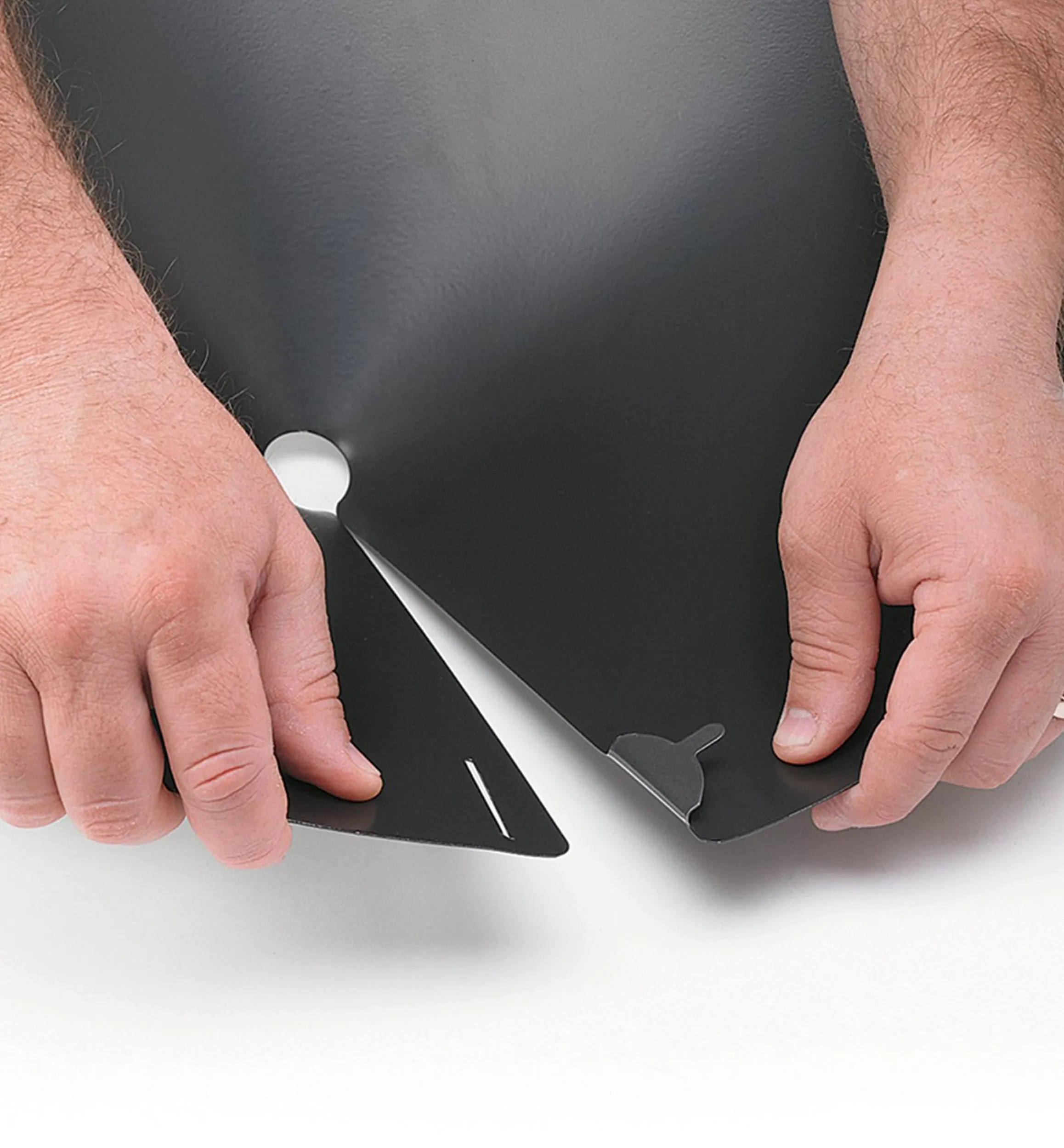 Lee Valley Pest Control>Wrap-Around Squirrel Baffle