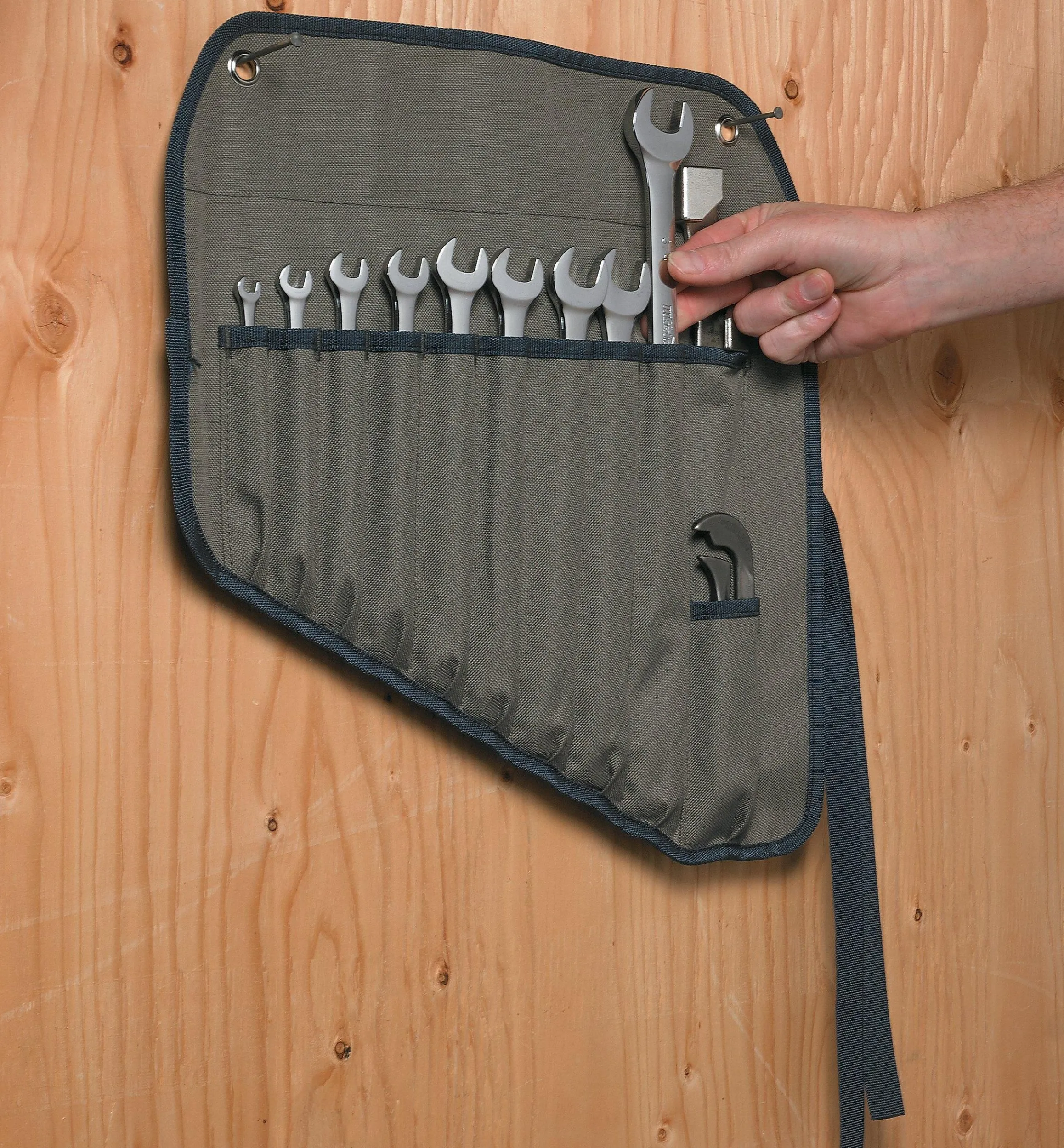 Lee Valley Workshop>Wrench Roll