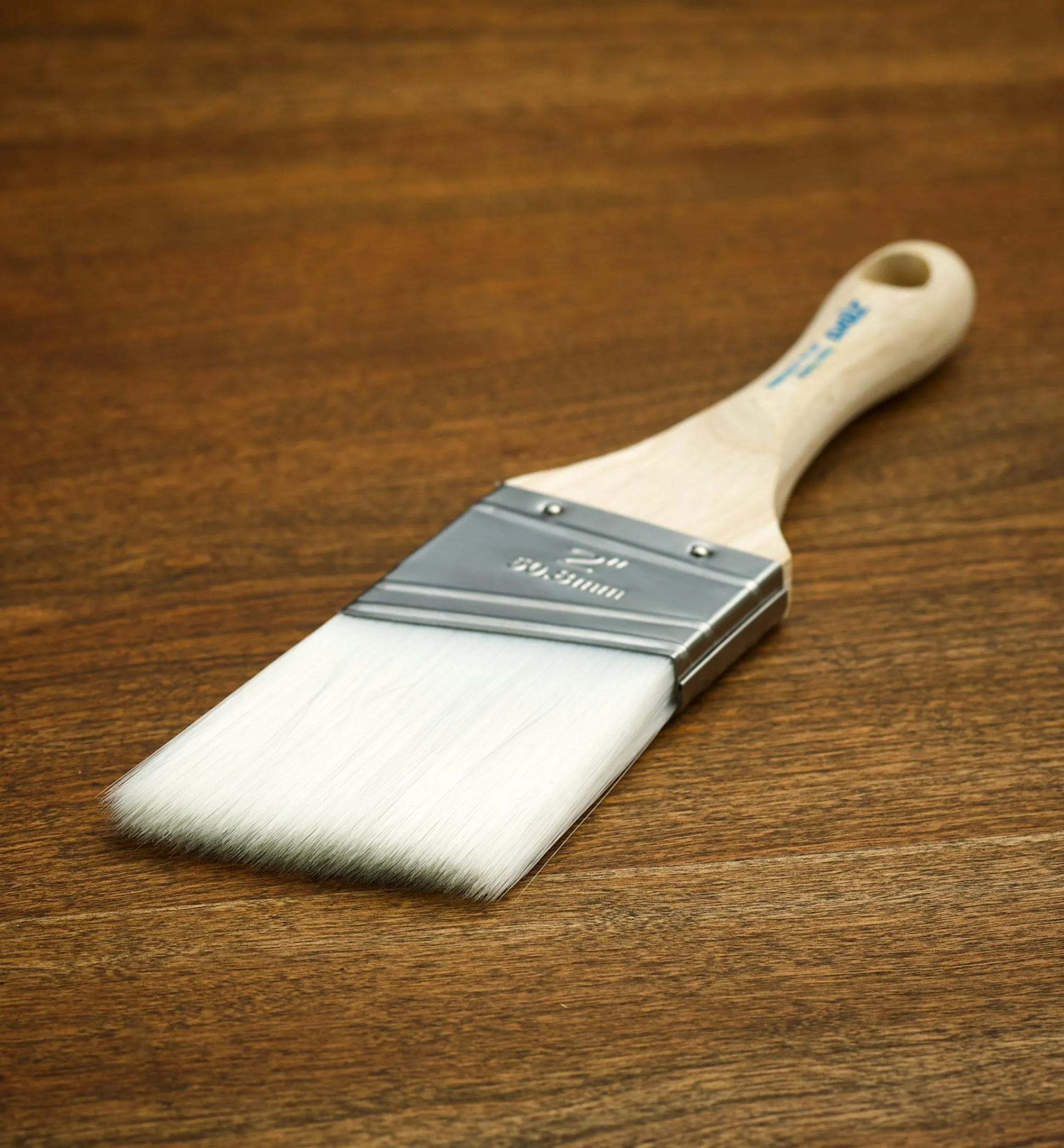 Lee Valley Supplies>Zibra 2" Angled Stubby-Handle Brush